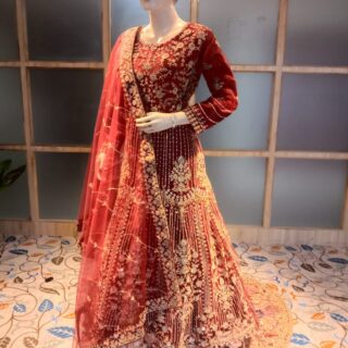 Red embroidery tail Gown for all occasions – parties, engagements, birthdays, mehndi, and more. Versatile and attractive. Code:WGN00081. Contact:7707014061.